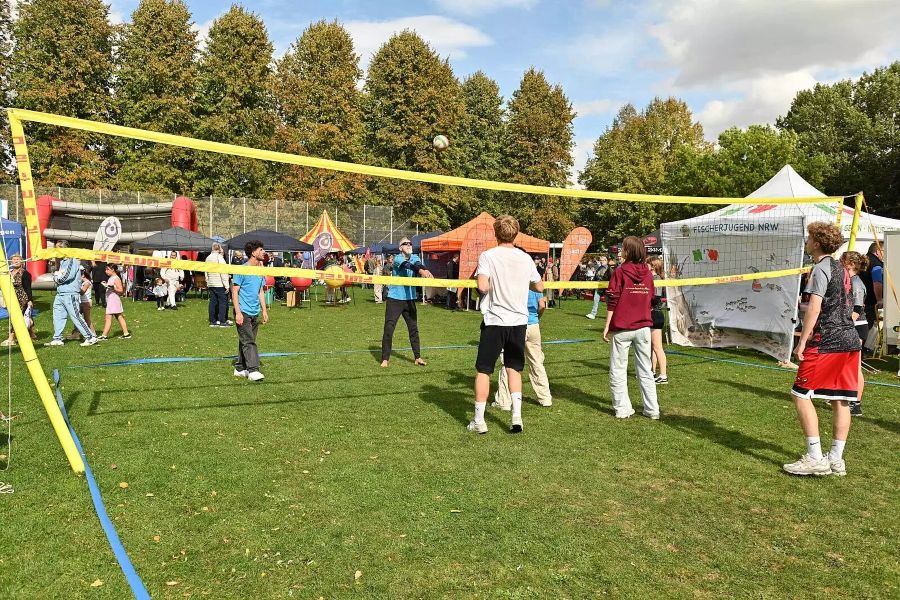 mitmachen beim Volleyball