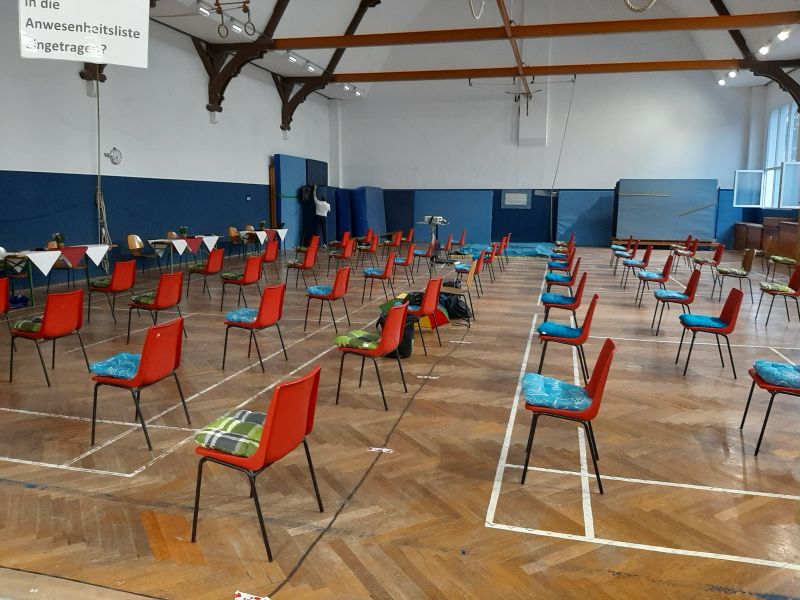 3 Del Versammlung klein