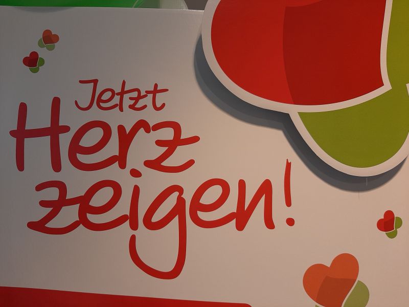 Herz zeigen 1