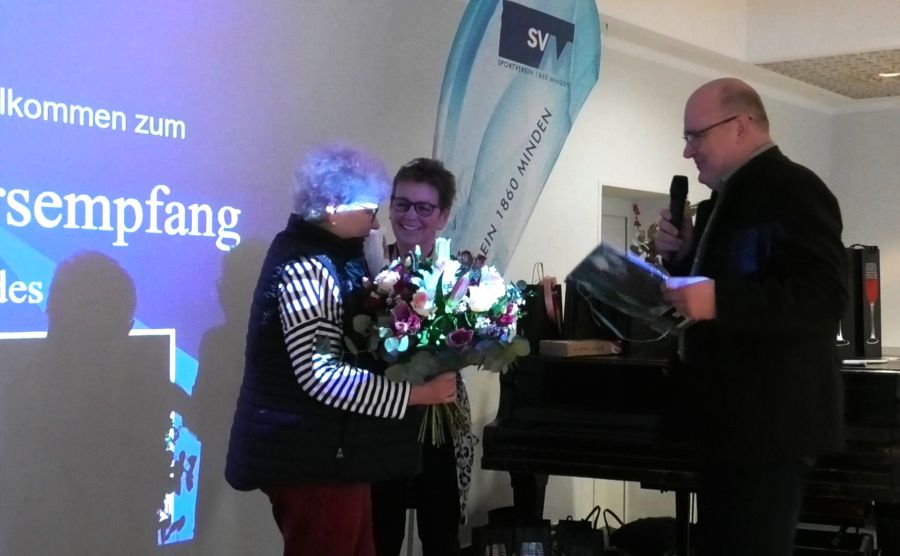 besondere Ehrung für Karin Scheibe