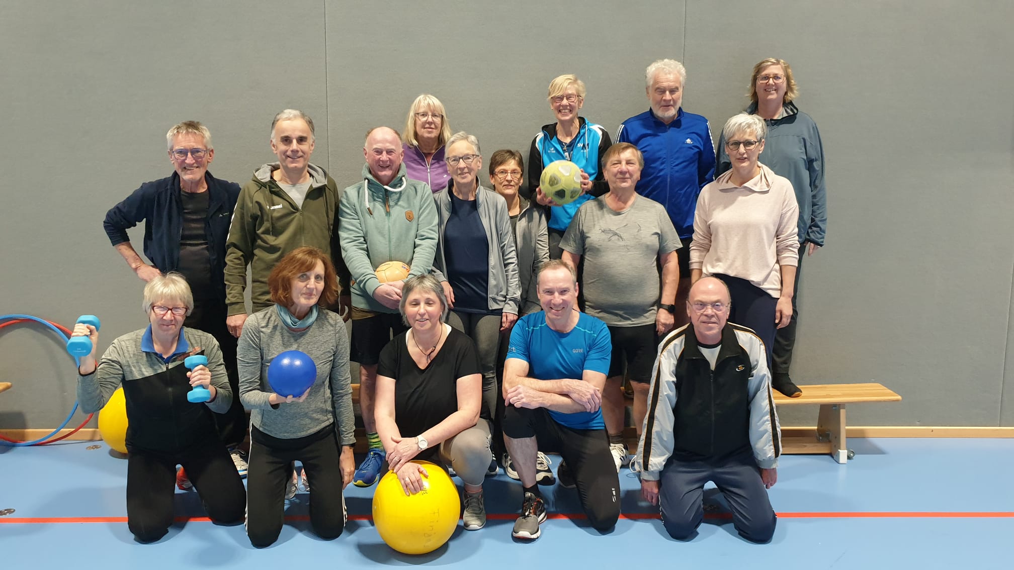 2.Gruppe 2024 1.jpg Wirbelsaulengymnastik 2